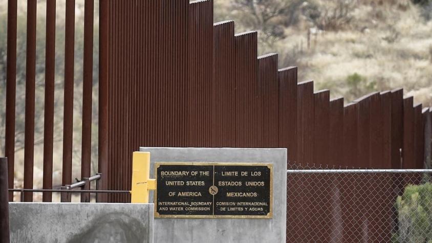Cómo es el muro que ya existe en la frontera entre México y Estados Unidos