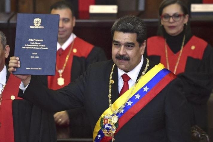 Maduro asume segundo mandato y jura "construir el socialismo del siglo XXI"