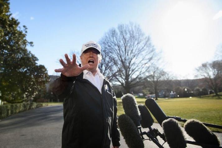 Trump anuncia que no irá al Foro de Davos por falta de acuerdo para muro fronterizo