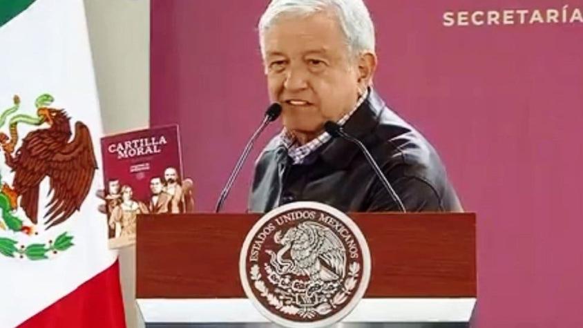 "Cartilla Moral" de AMLO: qué es el libro que distribuye el gobierno de México