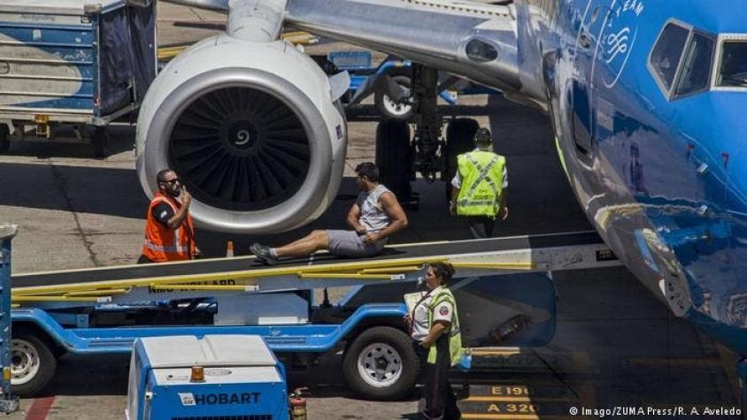 Cancelan huelga aérea en Argentina tras marcha atrás del gobierno