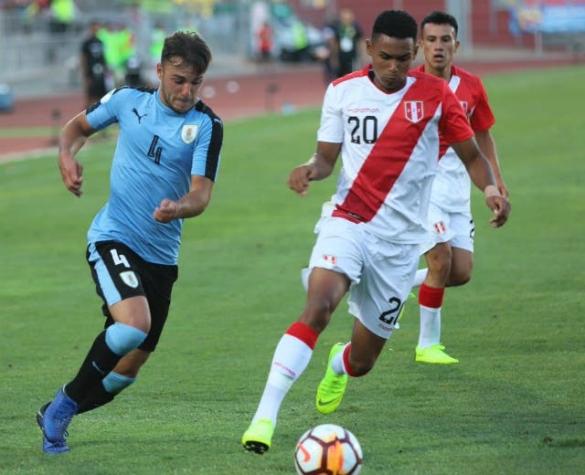 Perú sorprende a Uruguay y se queda con la victoria en el estreno del Grupo B del Sudamericano