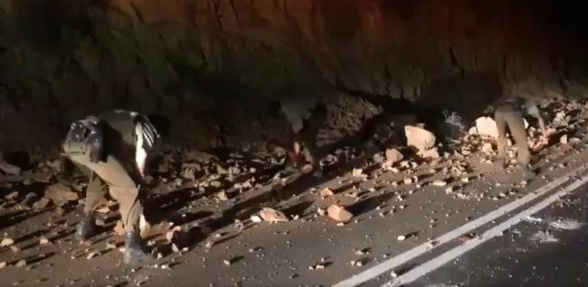 [VIDEO] Carabineros realiza despeje de rutas tras sismo en Región de Coquimbo