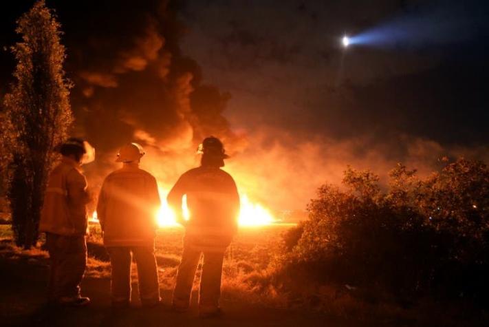 Aumenta a 85 el número de fallecidos en México por explosión de ducto saqueado