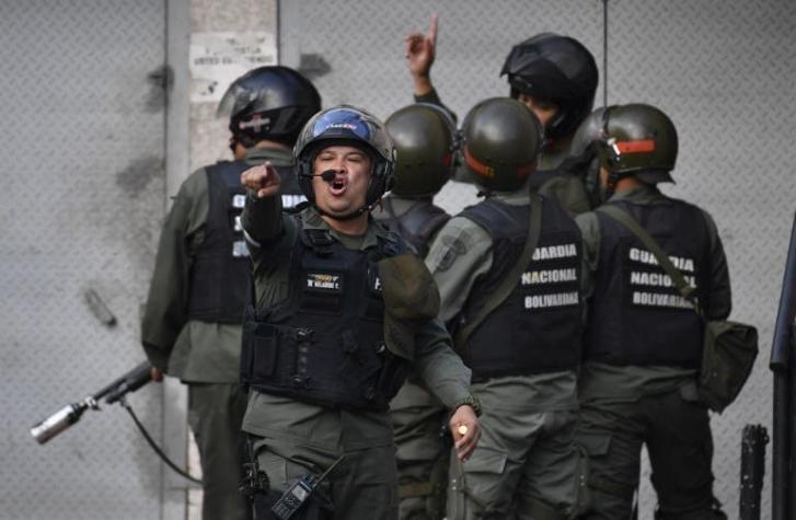 Detienen a militares venezolanos que llamaron a desconocer a Maduro