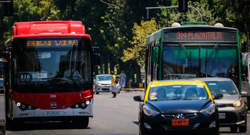 [INFOGRAFÍA] Metro y buses: ¿Cuánto ha subido el pasaje desde la creación del Transantiago?
