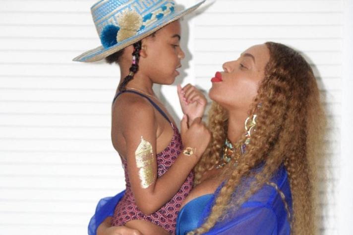 [FOTO] ¡Igual a su madre! Beyoncé comparte imagen que demuestra que su hija es su clon