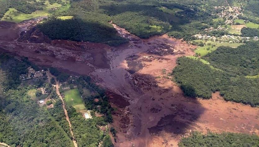 Sube a 34 muertos y a cerca de 300 desaparecidos balance de tragedia minera en Brasil