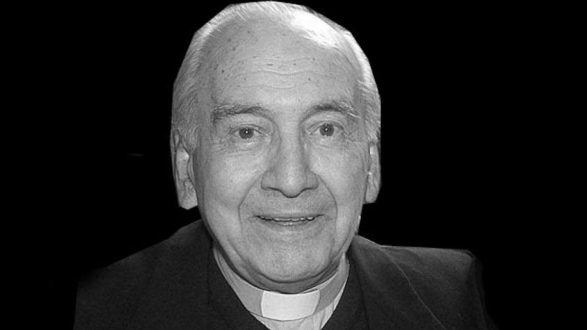 Denunciante de sacerdote Renato Poblete: "Recordar es muy liberador, pero terriblemente devastador"