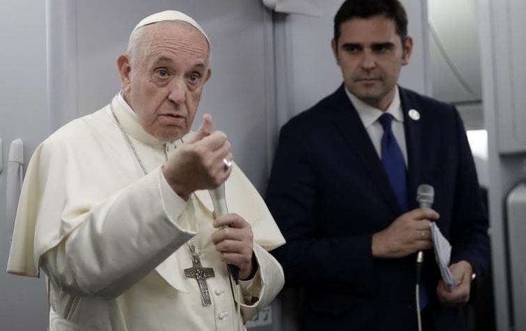 Papa Francisco no descarta mediar en Venezuela si ambas partes se lo piden "de común acuerdo"