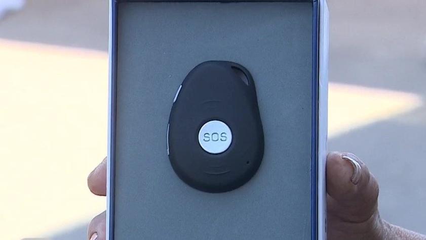 [VIDEO] Lo Prado entrega GPS para personas con Alzheimer de manera gratuita
