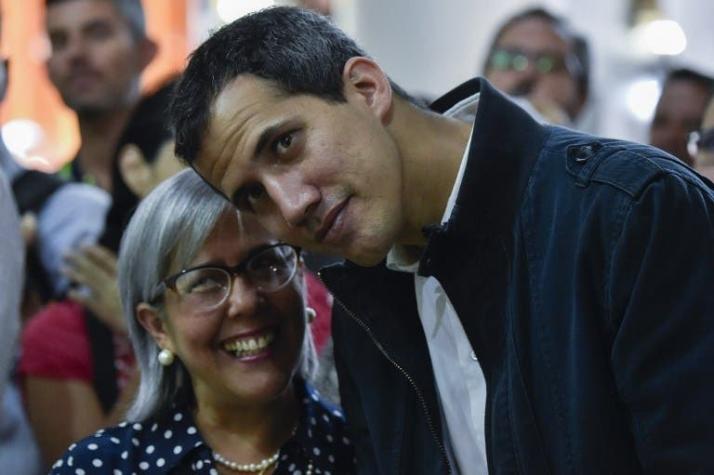 Madre de Guaidó: "Nos tomó por sorpresa" su juramentación como presidente