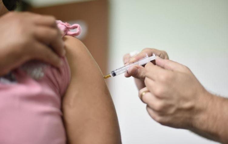 [VIDEO] Minsal asegura que "no hay falta de stock" de vacunas contra la fiebre amarilla
