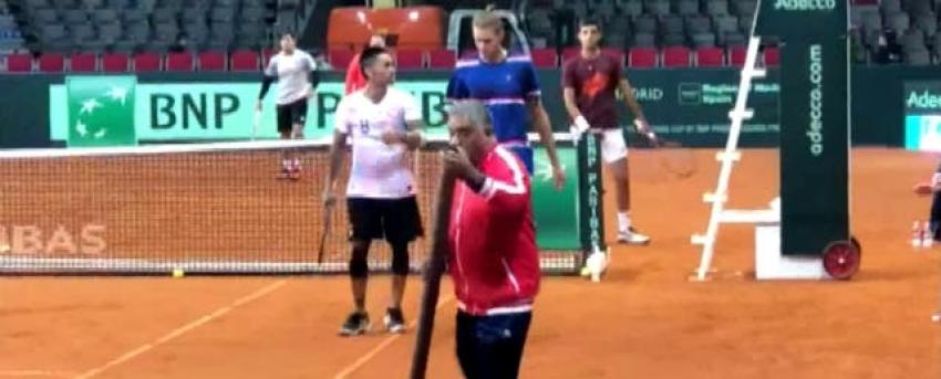[VIDEO] Con la "8" de Vidal: Así trabaja Marcelo Ríos junto al equipo chileno de Copa Davis