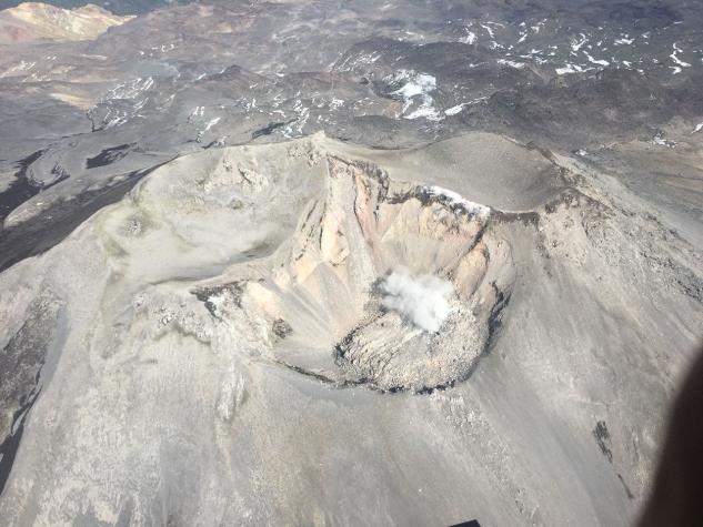 Sernageomin: Nuevo "evento explosivo" en el Complejo Volcánico Nevados de Chillán