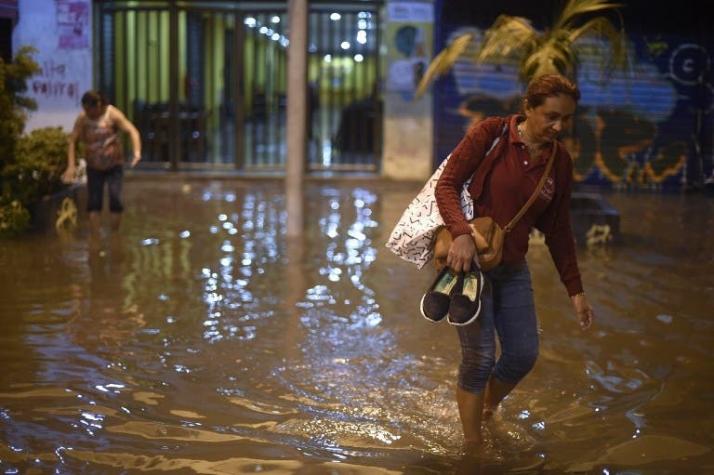[VIDEOS] Las impactantes imágenes de las fuertes lluvias que afectan a Rio de Janeiro