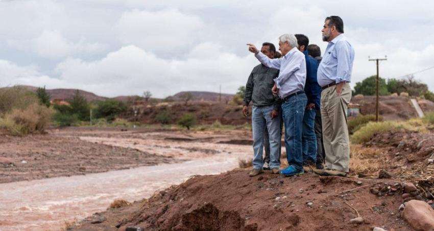 Piñera anuncia entrega de bonos para damnificados por invierno altiplánico en el norte