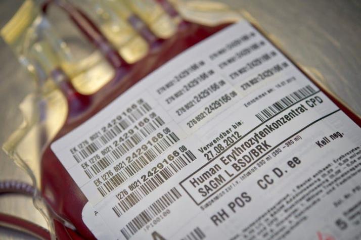 Condenan a enfermera por extraer medio litro de sangre a su hijo cada semana durante 5 años