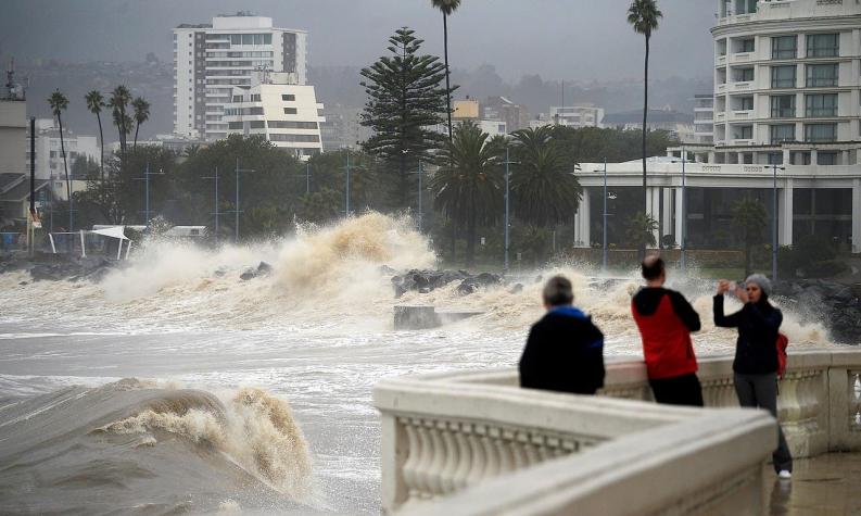 Armada emite alerta de marejadas para las costas del país: se registrarán olas de hasta 4 metros