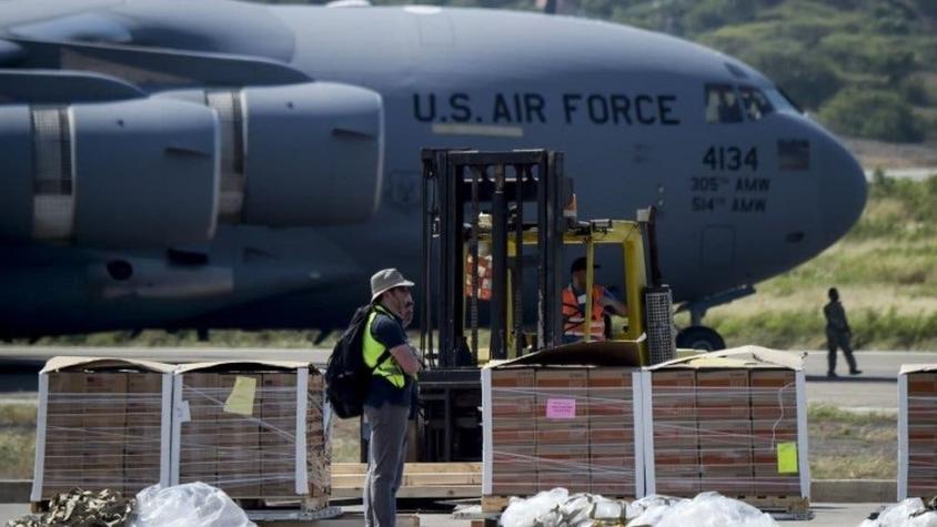Aviones militares de EE.UU. aterrizan en Colombia para entregar alimentos y medicinas