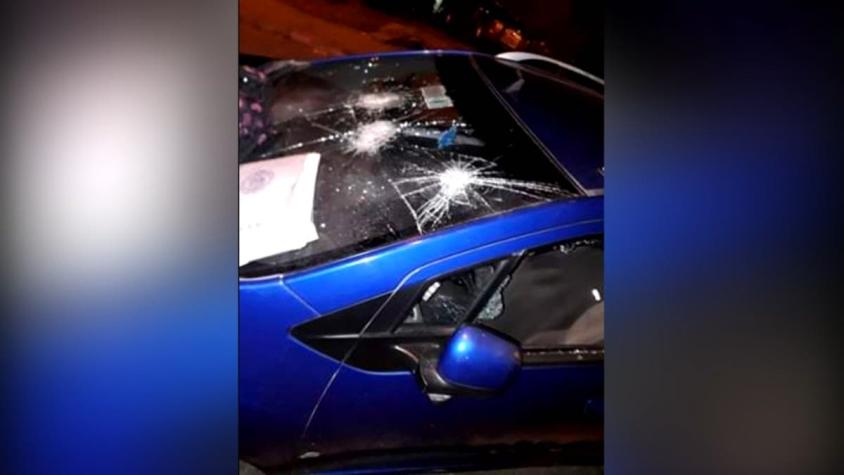 [VIDEO] Ex pareja la amenazó y destrozó su auto