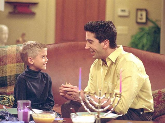 Cole Sprouse revela finalmente por qué su personaje "Ben" desapareció de "Friends"