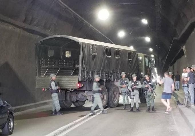 [VIDEO] Diputados opositores de Venezuela denuncian bloqueo de túnel La Cabrera
