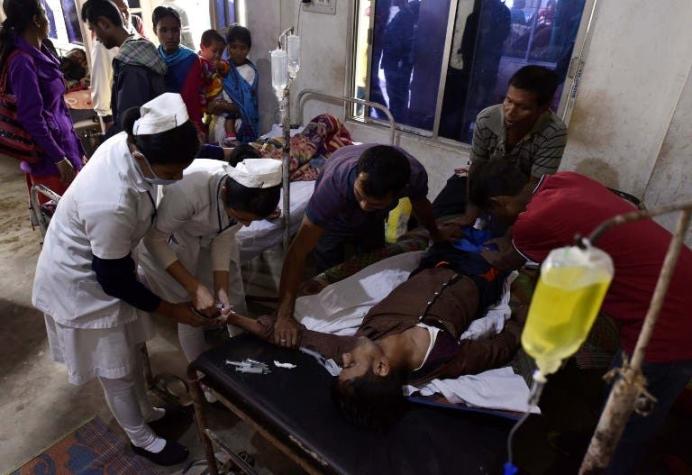 Alcohol contaminado deja 84 muertos y 200 personas hospitalizadas en India