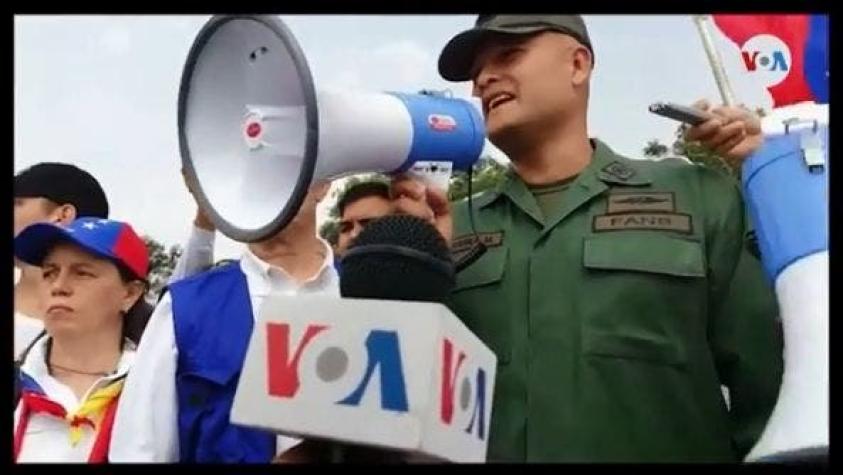 Nuevo desertor del ejército: "Estaré junto al pueblo venezolano en cada marcha"