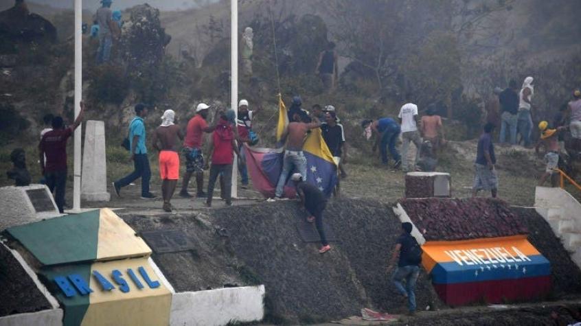 Cinco venezolanos heridos de bala ingresan en ambulancias a Brasil