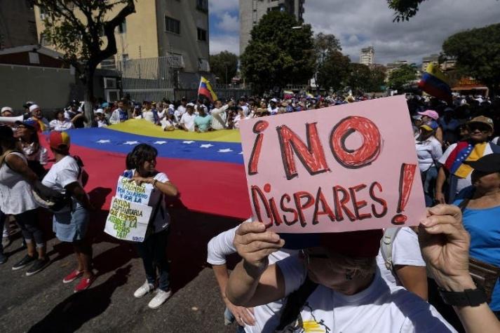 Barco de Puerto Rico con ayuda humanitaria hacia Venezuela "recibió amenaza directa de fuego"