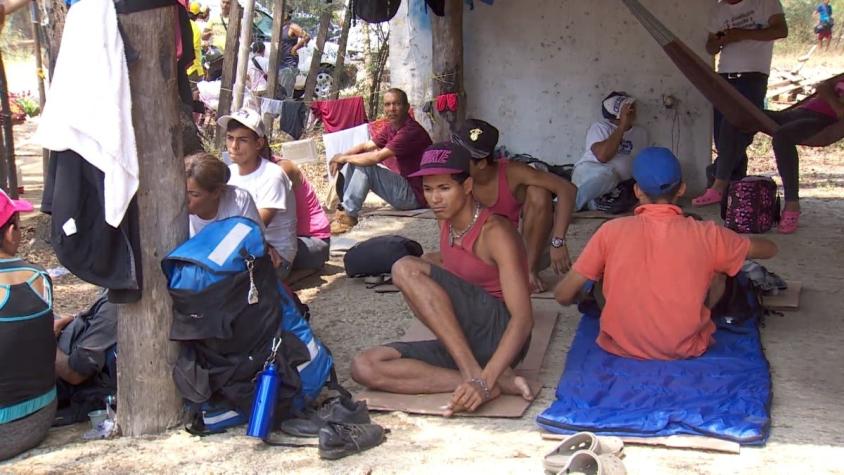 [VIDEO] Venezolanos no pueden volver a sus casas