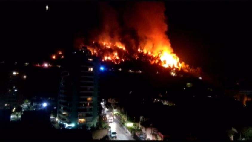 [VIDEO] Incendio en cerro San Cristóbal podría haber sido intencional