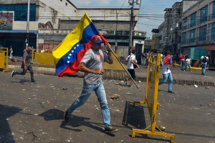 Ex figuras de la Concertación piden que no haya una intervención militar en Venezuela