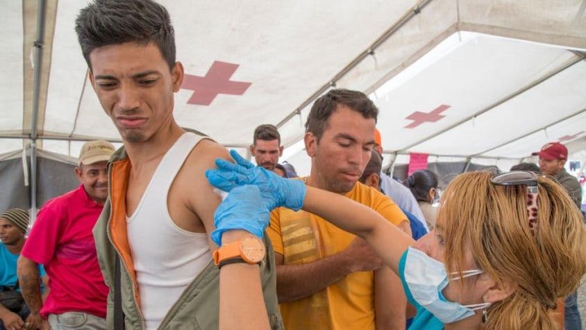 Cómo la crisis de salud en Venezuela se ha convertido en un problema para los países de la región