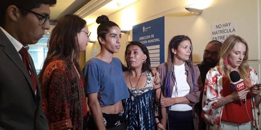 Municipalidad de Santiago rechaza petición de estudiante trans que buscaba ingresar al Liceo N°1