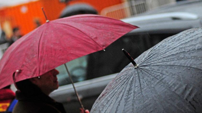Onemi declara alerta temprana preventiva por lluvias en varias comunas de la región Metropolitana