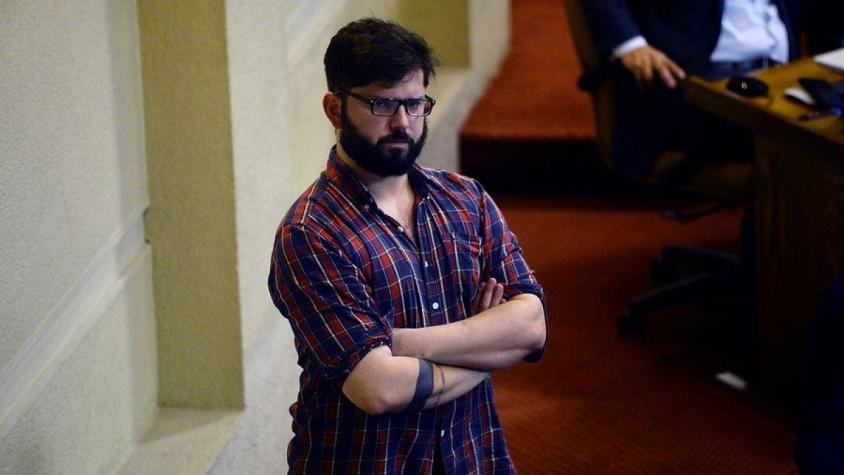 Comisión de Ética sanciona a Gabriel Boric por polera alusiva al asesinato de Jaime Guzmán