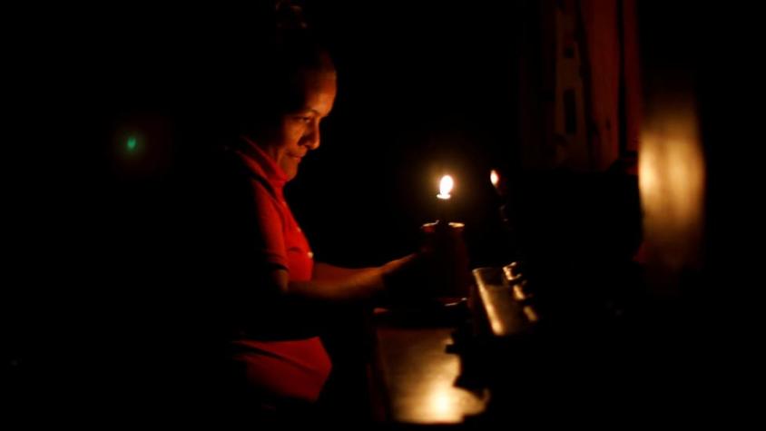 Las penurias que atraviesan los venezolanos ante extenso apagón que afecta al país