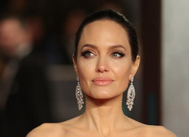[FOTOS] El despampanante look de Angelina Jolie en el estreno de "Dumbo" donde asistió con sus hijos