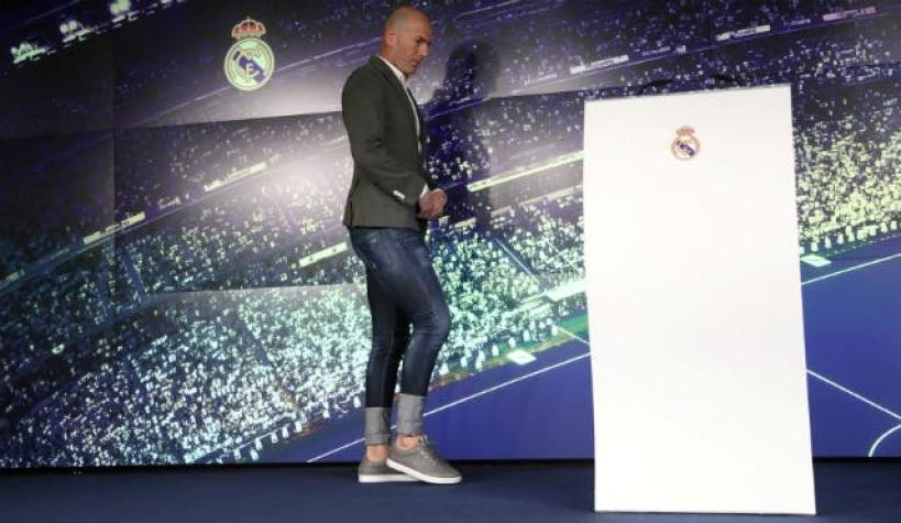 [VIDEO] Look de Zinedine Zidane se roba las miradas durante su presentación en Real Madrid