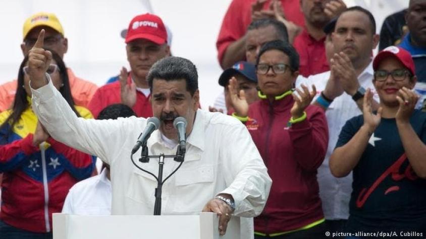 Venezuela: Maduro crea comisión para investigar "ciberataque"