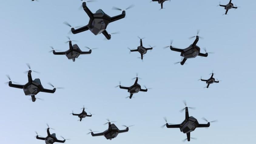 Cómo los enjambres de drones cambiarán la estrategia de las guerras del futuro