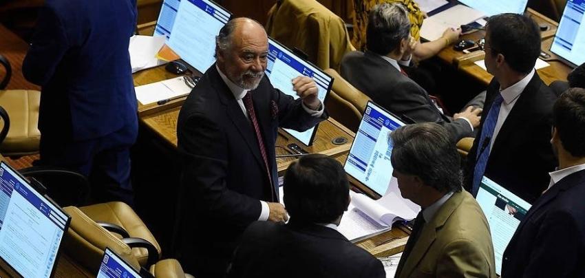 Iván Flores se transforma en nuevo presidente de la Cámara tras estrecha elección