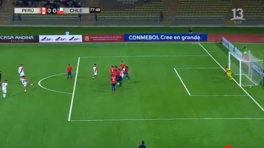 [VIDEO] La gran atajada de Julio Fierro en La Roja Sub 17 en el debut ante Perú en el Sudamericano