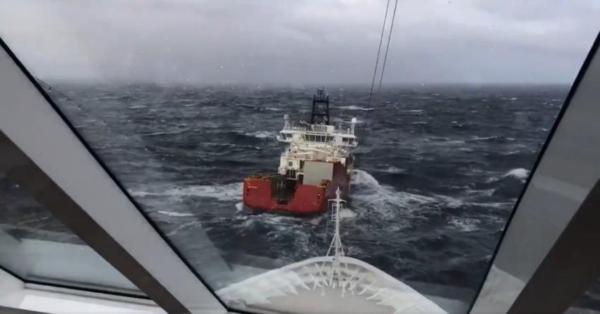 [VIDEO] Así es el complejo rescate de las 1.400 personas a bordo del crucero "Viking Sky" en Noruega