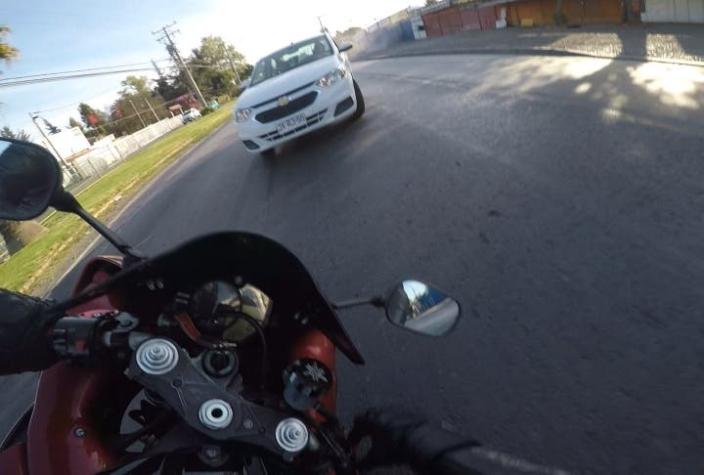 [VIDEO] Chofer contra el tránsito chocó a moto