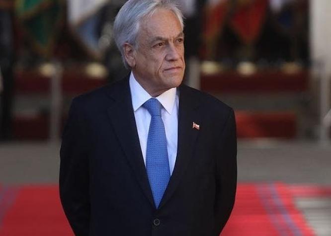 Piñera pone restricciones a 288 reparticiones públicas en un instructivo de "austeridad"