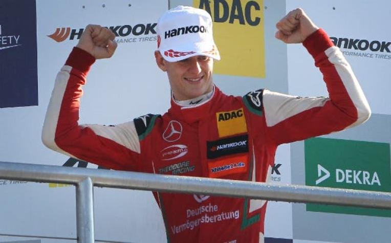 [VIDEO] Hijo de Michael Schumacher pilotará un Ferrari de F1 en ensayos en Bahréin