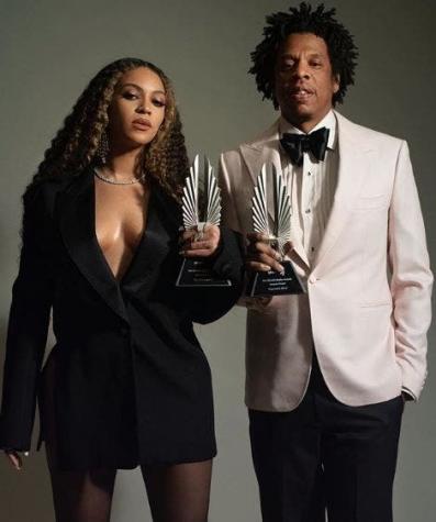 Beyonce y Jay-Z reciben premio de la comunidad LGBTQ y homenajean a tío que falleció de VIH